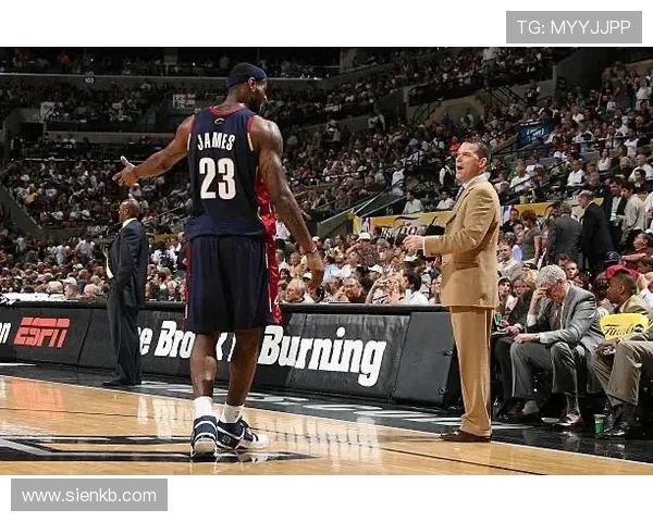 杜兰特谈极限训练心态如战壕拼杀的篮球赛场生存法则精神与坚持之道